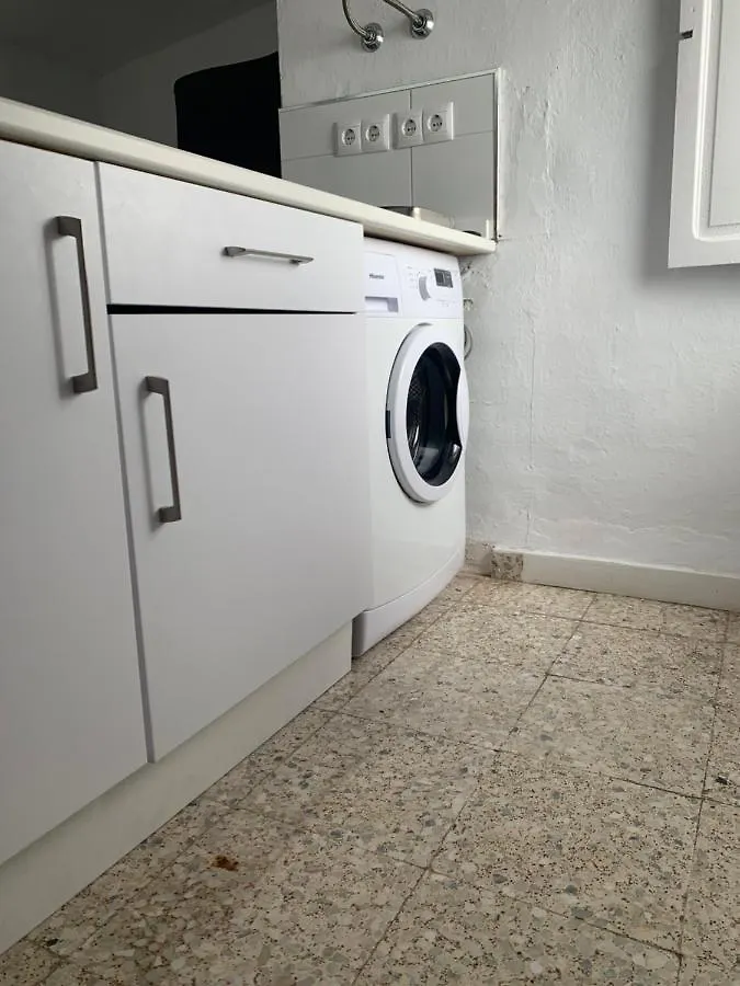 Easy Nerja Beach House 0*,